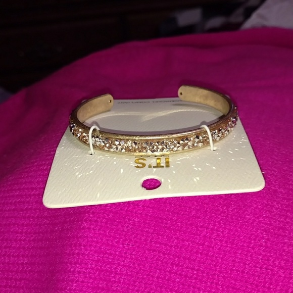 💕⭐☀️Glitter cuff bracelets/ New Boutique! - Picture 6 of 7